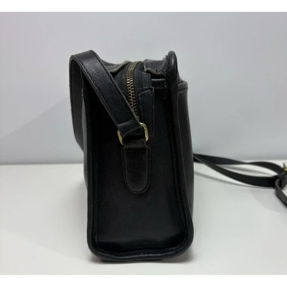 Vintage 80's Coach Swagger 9820 NYC Black Leather Crossbody Shoulder Bag - Picture 3 of 15